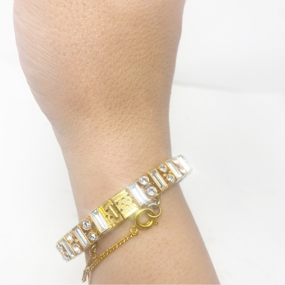 669 Vintage Miriam Haskell Clear Rhinestone Hinged Bracelet - Picture 3 of 9